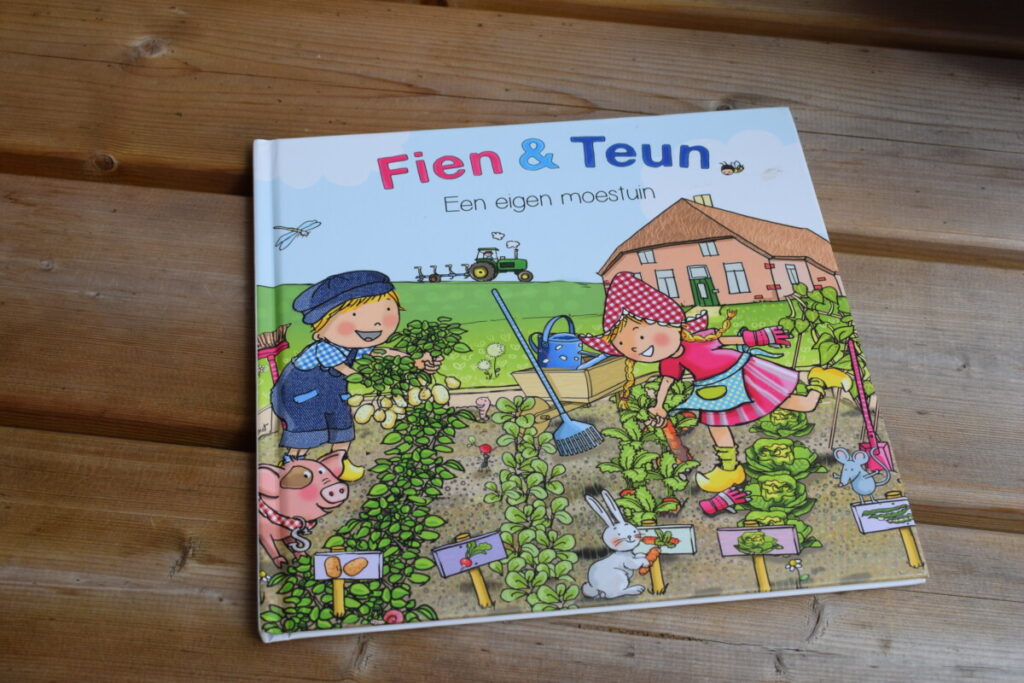 Fien en Teun moestuinieren met kinderen